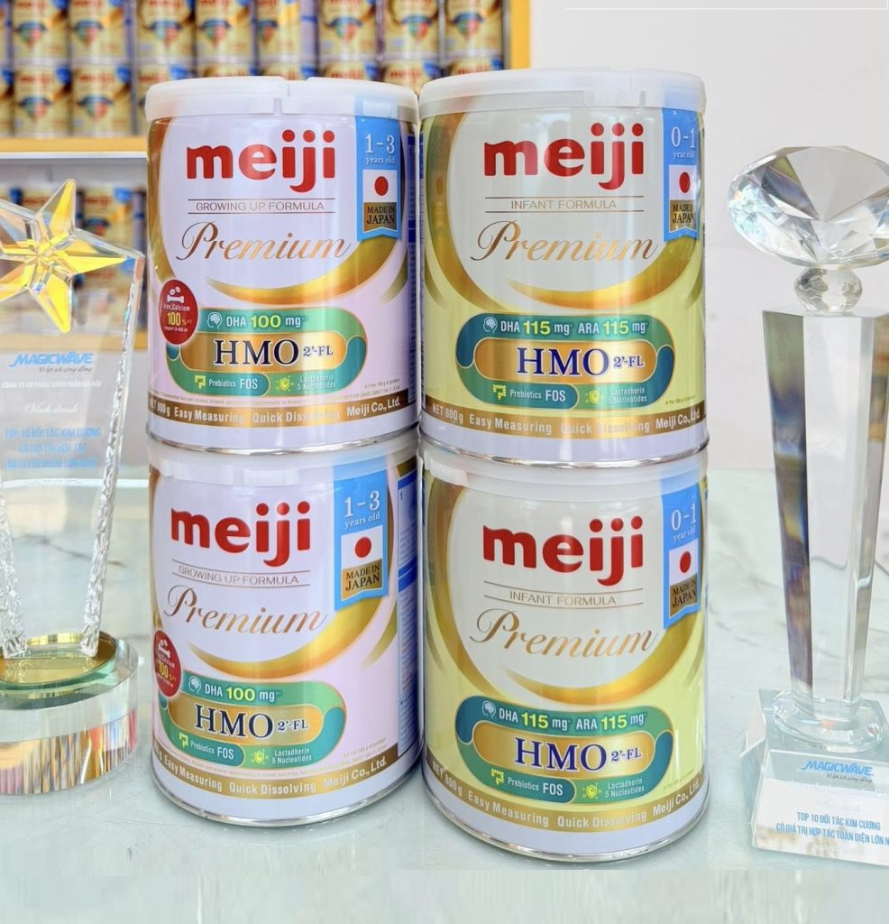 Sữa Meiji Premium